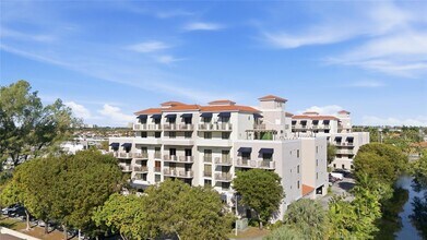 8430 SW 8th St in Miami, FL - Building Photo - Building Photo