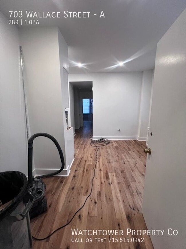703 Wallace St in Philadelphia, PA - Building Photo - Building Photo
