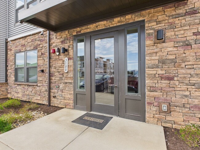 3800 Maze Runner Dr in Midlothian, VA - Foto de edificio - Building Photo