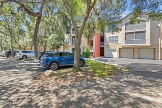 160 Veracruz Dr in Palm Valley, FL - Foto de edificio - Building Photo