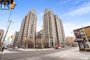 245 Kent St in Ottawa, ON - Building Photo