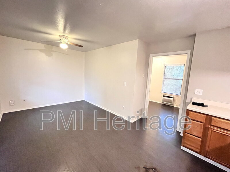 809 E Huntsville Ave in Springdale, AR - Building Photo