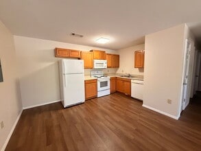 408 NE 7th St in Atkins, AR - Building Photo - Building Photo