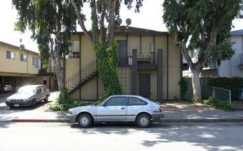 3242-3248 Rolison Rd in Redwood City, CA - Building Photo - Building Photo