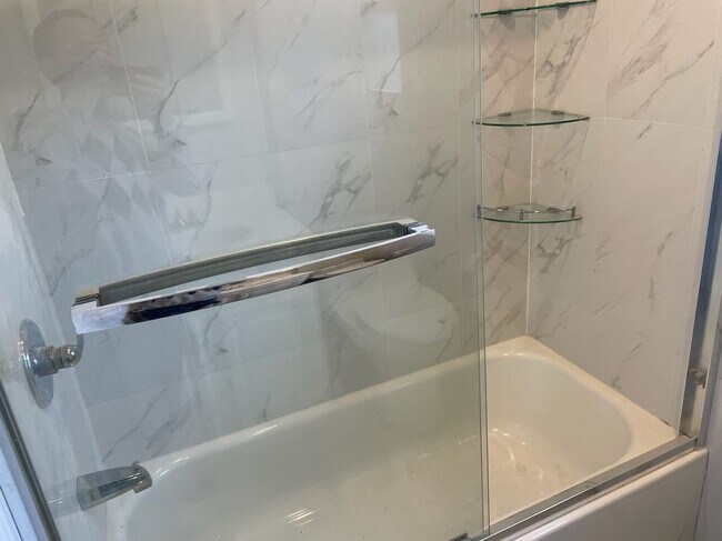 45-18 164th St in Queens, NY - Building Photo - Building Photo