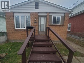 3563 Bloomfield Rd in Windsor, ON - Building Photo - Building Photo