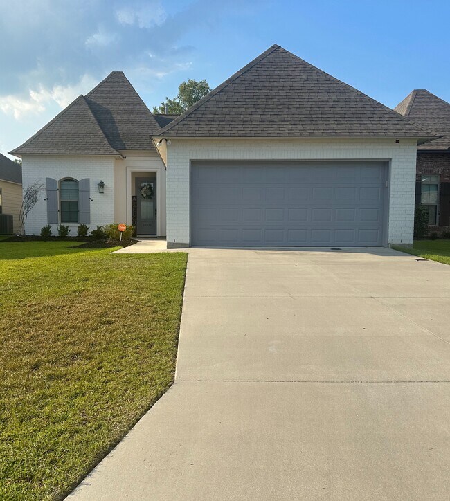 property at 10335 Fountain Ln