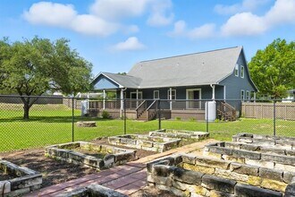 12705 Burson Dr in Manchaca, TX - Building Photo - Building Photo