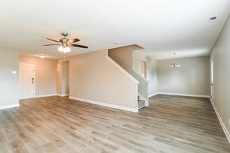 4728 Aldersbrook Dr in Monroe, NC - Foto de edificio - Building Photo