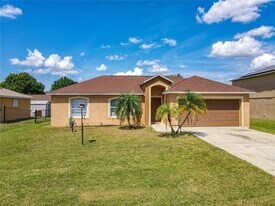 723 Parrot Ct in Kissimmee, FL - Building Photo