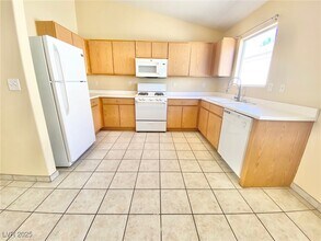 5432 Eagle Claw Ave in Las Vegas, NV - Building Photo - Building Photo