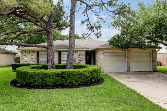 property at 6826 River Ml Dr