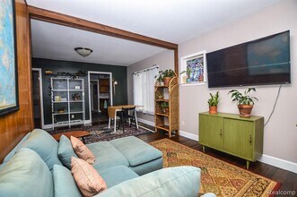 630 Ardmore Dr in Ferndale, MI - Building Photo - Building Photo