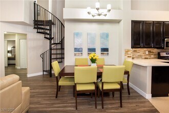 5125 W Reno Ave in Las Vegas, NV - Building Photo - Building Photo