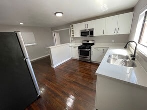 3018-3020 Maple Ave in Oakland, CA - Building Photo - Building Photo