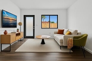 1027 SW 3rd St in Miami, FL - Building Photo