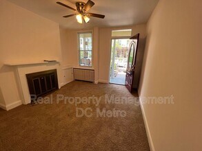221 14th Pl NE in Washington, DC - Building Photo - Building Photo