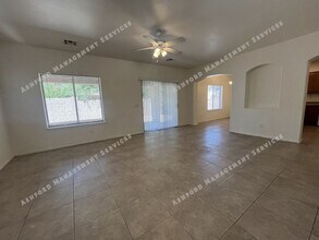 6602 W Desert Hills Dr in Glendale, AZ - Building Photo - Building Photo