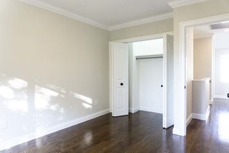 391 Hyde Park Ave-Unit -2 in Boston, MA - Building Photo - Building Photo