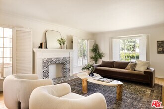 4002 W Adams Blvd in Los Angeles, CA - Building Photo - Building Photo