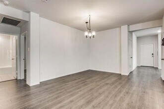 2801 Royal Acres Dr in Denton, TX - Building Photo - Building Photo