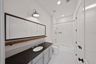 255 E Boyd Dr in Baton Rouge, LA - Building Photo - Building Photo