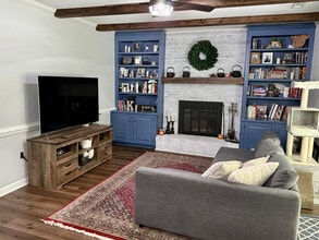 111 Stone Lake Ct in Yorktown, VA - Building Photo - Building Photo