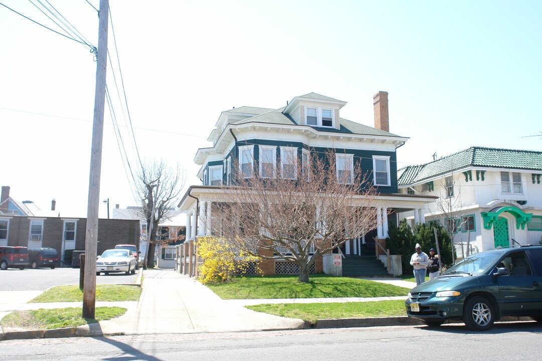 510 3rd Ave in Asbury Park, NJ - Foto de edificio