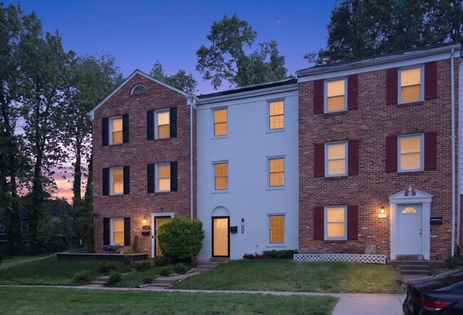 2925 Wythe Ct in Woodbridge, VA - Building Photo - Building Photo