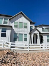 909 W Sunspear Dr in Saratoga Springs, UT - Building Photo - Building Photo