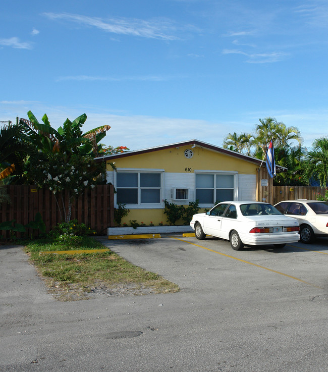 608-610 SE 19th St in Fort Lauderdale, FL - Building Photo - Building Photo