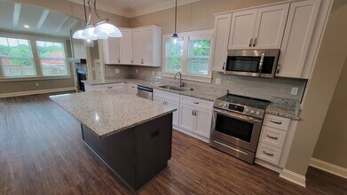 4 7th St in Greenville, SC - Building Photo - Building Photo