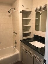 82 Lake St in Webster, MA - Building Photo - Building Photo