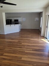 9017 W Hilton Ave in Tolleson, AZ - Foto de edificio - Building Photo