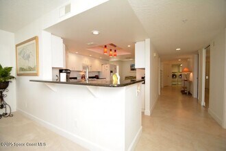 8700 Ridgewood Ave in Cape Canaveral, FL - Foto de edificio - Building Photo