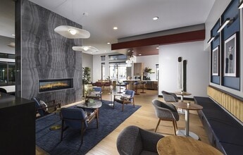 67 Flats in Glendale, AZ - Building Photo - Building Photo