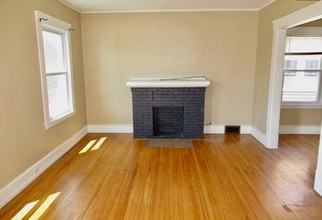 818 Amherst St in Buffalo, NY - Foto de edificio - Building Photo