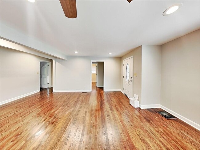 111 Leathers Cir NW in Atlanta, GA - Building Photo - Building Photo