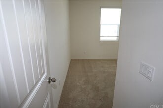 1006 Peach Grv in Riverside, CA - Building Photo - Building Photo