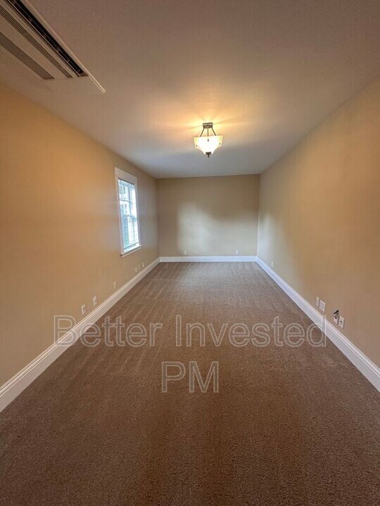 2065 Hoen Ave in Santa Rosa, CA - Building Photo