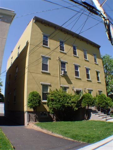 323 Fillmore St in Staten Island, NY - Building Photo - Building Photo