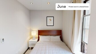 Room in Shared 3 bed/1 bath home in New York, NY - Building Photo