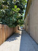 1456 E 23rd St in Los Angeles, CA - Building Photo - Building Photo