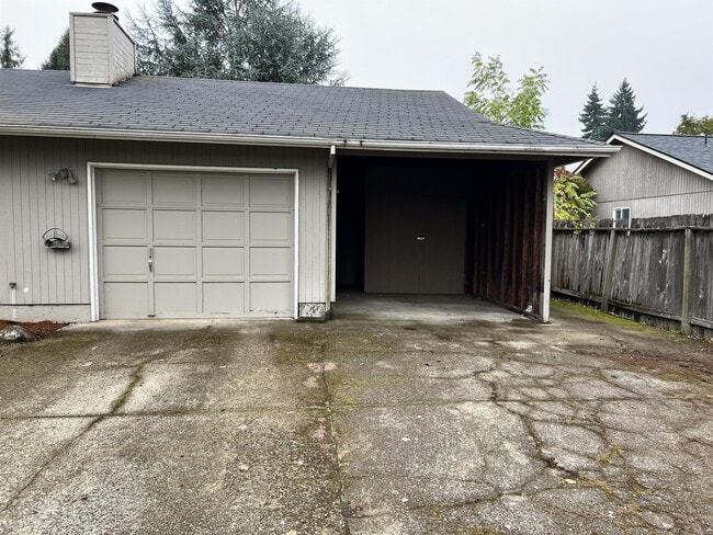 2100 Amirante St in Eugene, OR - Building Photo - Building Photo