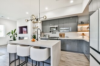 4211 Nichols St in Houston, TX - Building Photo - Building Photo