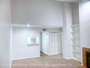 1860 White Oak Dr-Unit -#376 in Houston, TX - Foto de edificio - Building Photo