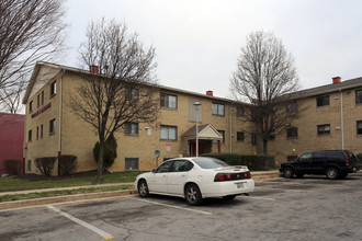 Madera Apartments in Baltimore, MD - Foto de edificio - Building Photo