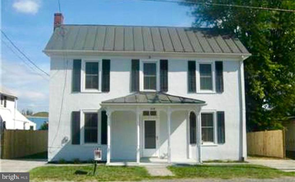 508 E Main St in Berryville, VA - Building Photo