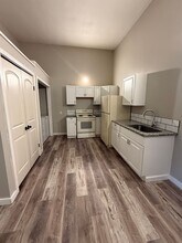 1704 Santa Fe S in Wichita, KS - Building Photo - Building Photo