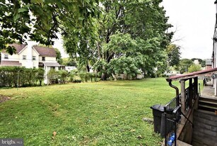 100 Borbeck Ave in Rockledge, PA - Building Photo